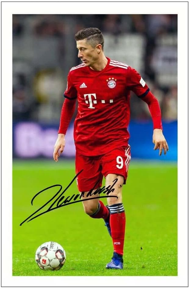 Photographs - Robert Lewandowski Signed 12x8 Inch Photo Print Pre Printed Signature Bayern Munich Autograph Gift