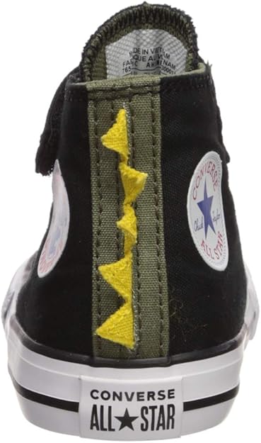 converse dino spikes