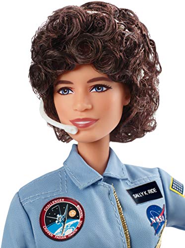 Barbie FXD77 - Signature Inspiring Woman Sally Ride Collector Sammler Puppe Mehrfarbig – Bild 4
