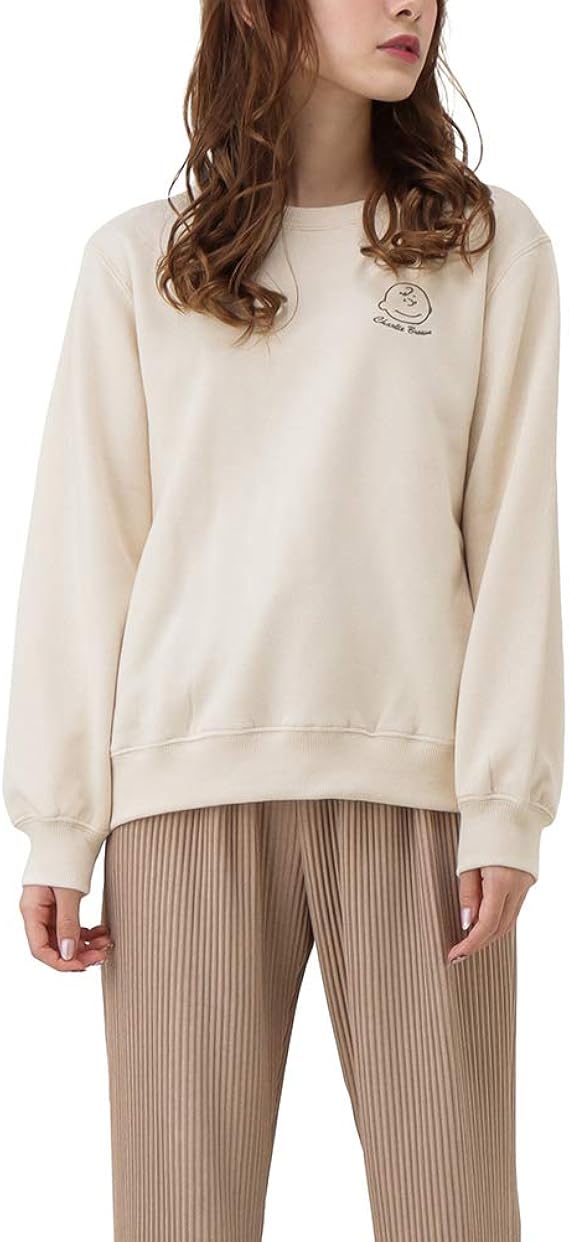 Amazon トレーナー 長袖 スウェット クルーネック レディース Peanuts レギュラーワンポイントトレーナー キャラクター チャーリー ブラウン 刺繍 ベージュ M トレーナー パーカー 通販