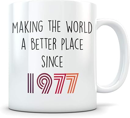 Amazon Co Jp 女性と男性への面白い42歳の誕生日プレゼント 1977年返し42歳の誕生日おめでとうコーヒーマグ ジョークのお祝いのギャグパーティーカップ 大人の誕生日プレゼントに最適 ホーム キッチン