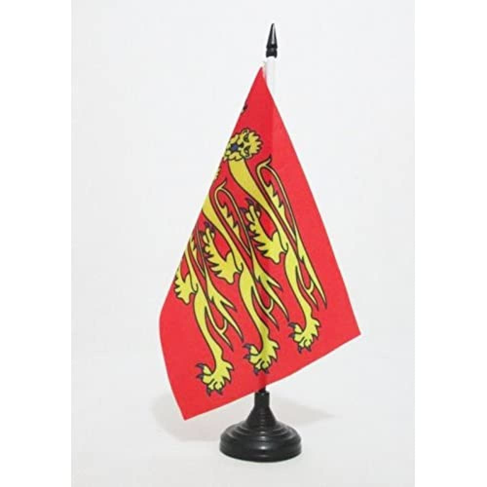 AZ FLAG Richard The Lionheart Table Flag 5'' x 8'' - Richard I of England Office Decoration 100% Polyester 21 x 14 cm - Mini Desk Flag with Pole and Black Plastic Base