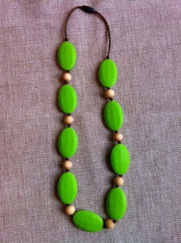 Chompy Chic Flat Ovals and Wood Necklace (Chartreuse)