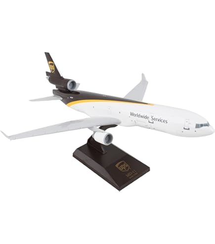Amazon.com: Daron UPS SkyMarks 747-8F 1/200 w/Gear : Arts, Crafts