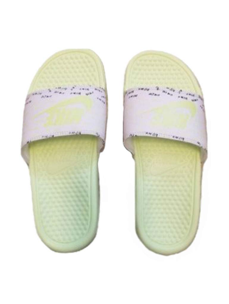 nike sandals size 10