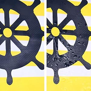 XENOBAG Dry Bag 8l / Wasserfeste Tasche/Strand Rucksack mit maritimem Muster/wasserdichter Beutel (drybag) mit verstellbarem Schultergurt (8 Liter, weiß/gelb Steuerrad) 7 Schnorchelmasken 51eURuavI8L. SS300 NIMM MIT, WAS DIR WICHTIG IST & HALTE ES TROCKEN UND GESCHÜTZT - Wasserdichte Packtasche ideal zur sicheren Aufbewahrung von u.a. Smartphone und Wertsachen z.B. beim Wassersport.
GRATIS HANDTUCH INKLUSIVE - Wasserfeste Badetasche als prima Begleiter am Strand bzw. auf Boot, SUP Board, Kajak, Kanu oder Yacht | mit abnehmbarem Gurt und kl. Handtuch (30cm x 40cm) als Geschenk.
DIE IDEALE GRÖSSE - Maße des unverschl. Beutels aus Lkw-Plane ca. 32cm breit u ca. 38cm hoch | BodenØ ca. 20cm | Gurt max. 100cm | Volumen des geschl. wasserfesten Beutels ca. 8 Liter.