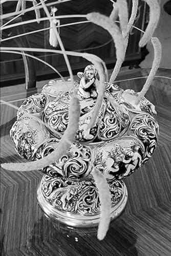 Greek Philosophy: A Discourse on Fear: From Myth to Logos A Korean–English bilingual debut Guided by the spirit of universal philosophical inquiry