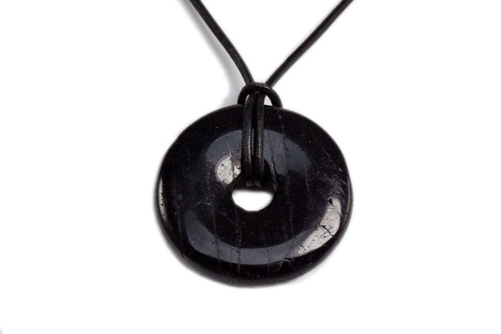 La Boite à Cailloux Black Tourmaline Donut Pendant