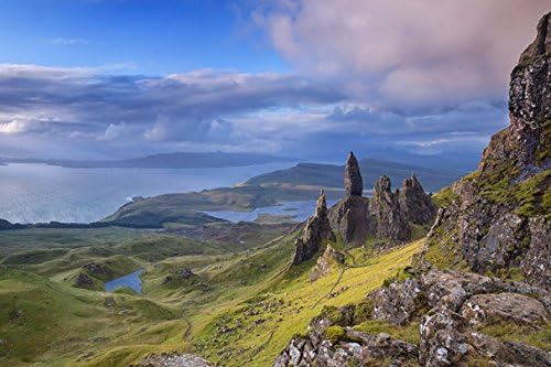 Old man of storr isle of skye scotland (No.010207) Poster Art Print on Canvas 24x16 inch