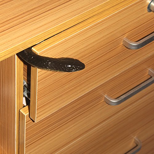 Nakimo Realistic Rubber Fake Snake Toy 52 Inch Mamba for Garden Props and Practical Joke