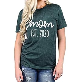 JEALLY Mom Est 2020 Shirt Women Pregnancy Announcement Shirt Mom to be Short Sleeve Top Tee Blouse