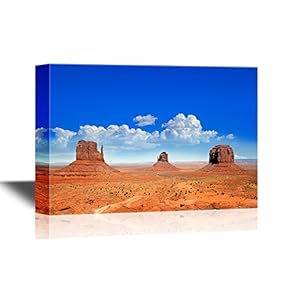 USA Landmarks The Famous Buttes of Monument Valley Utah USA