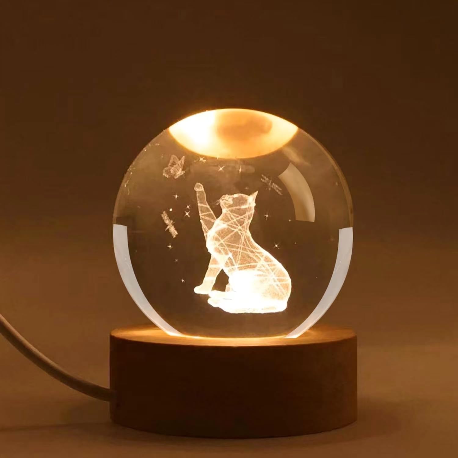 2.36 Inch Cat 3D Engraving Crystal Ball Night Light, 6cm Tri-color LED Animal Glass Ball USB Night Light Wooden Base Decoration Cat and Butterfly Light Gift