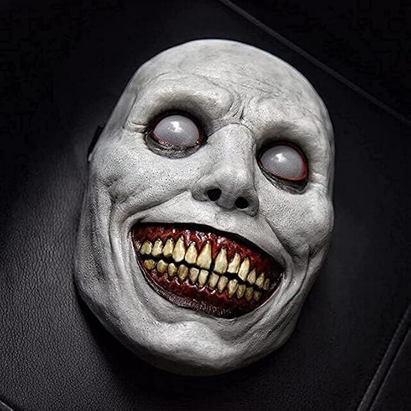 Amazon.com: Trick Or Treat Studios The Exorcist Regan Deluxe