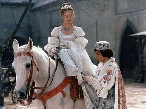 Drei Haselnüsse für Aschenbrödel - Neue HD-Restaurierung (Filmjuwelen / DEFA-Märchen) [DVD]