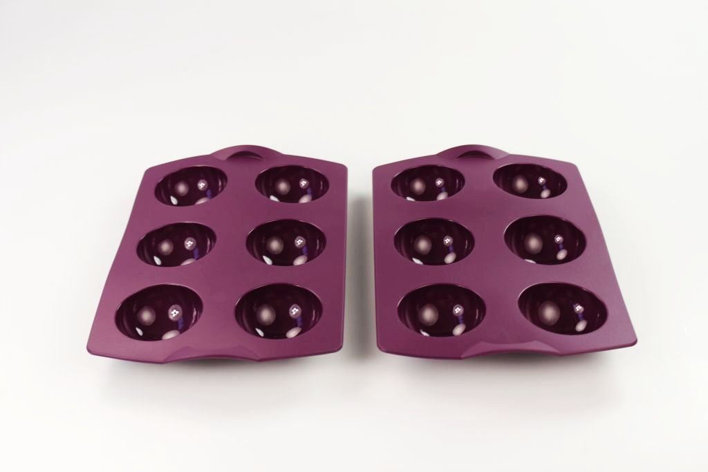 TUPPERWARE Silicone mold purple ball (2)