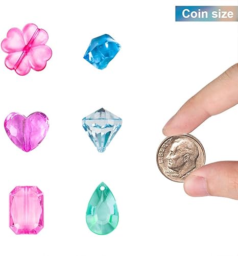 Amazon ビッグサイズ 子供 宝石おもちゃ ジューリー プレイセット パーティー 誕生日 クリスマス イースター 感謝祭 ハローウィンのプレゼント 90個の宝石 箱で おもちゃ雑貨 おもちゃ