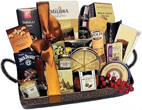 Grand Deluxe Gourmet Cheese, Meat and Nut Tray