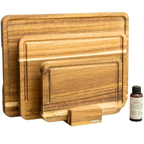 Berlin Kitchen® Cut’n Cook Moments Schneidebrett 3Er Set | Akazienholz | Gratis Pflegeöl &Amp; Brettständer | Saftrille &Amp; Anti-Rutsch Füße | Antibakterielles Holz Schneidebrett | Stilvolles Geschenk
