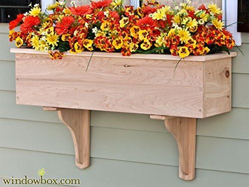 30in. Traditional Cedar Wood Planter with Cedar Wall Bracket Pair