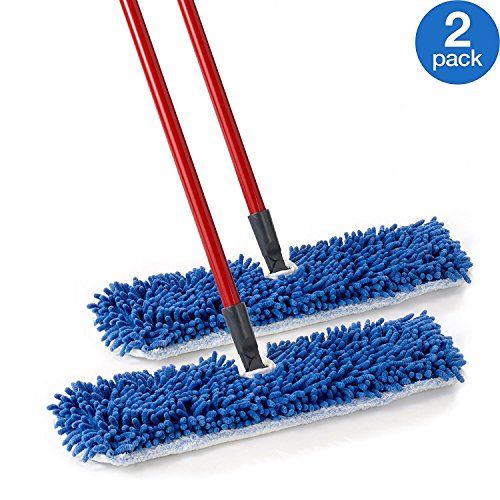 OCedar This flip mop Features a Head That is Double Sided Microfiber