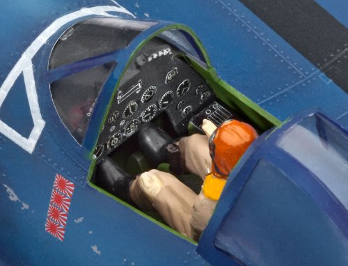 Revell Germany Vought F4U-1A Corsair Plastic Model Kit (1/32 Scale)