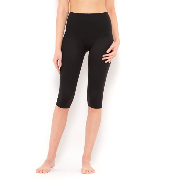 короткие лосины. легинсы короткие. легинсы женские короткие. обтягивающие шорты для фитнеса. короткие лосины.