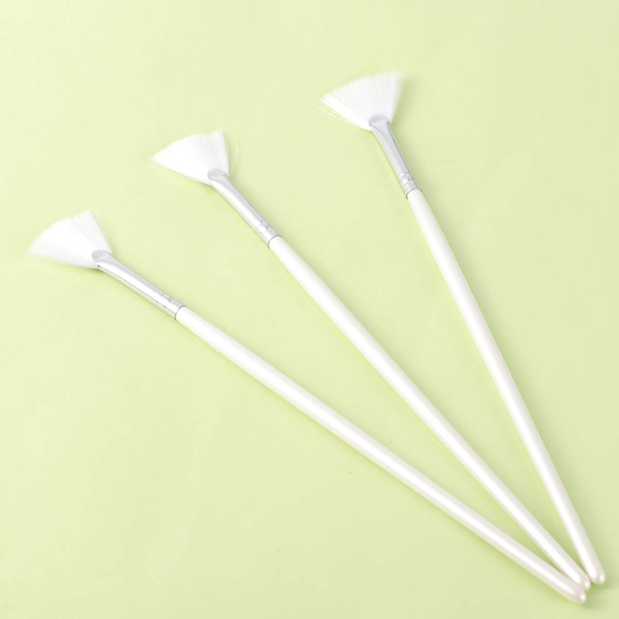 FOMIYES Facial Mask Brush Long Handle Fan Shape Skin Care Tool for Precise Application and Even Coverage Suitable for Home Spa and Diy Facial Treatments