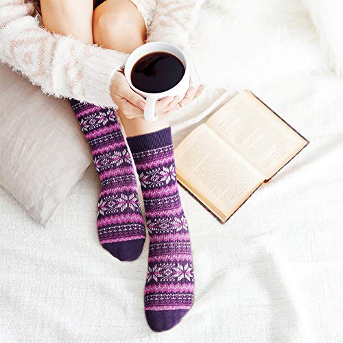 Gonii Pairs Womens Comfy Wool Cotton Socks Vintage Warm and Cozy Knit Crew Socks for All Seasons Casual Socks (1pair-Tan+Green, Shoe Size 9-12)