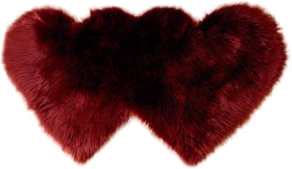 charmsamx Heart Shaped Fluffy Faux Sheepskin Area Rug Cozy Shaggy Plush Floor Mat Ultra Soft Floor Carpet Kids Play Mat Home Decoration for Bedroom Floor Sofa Living Room 1.9 x 3.9 Feet Beige