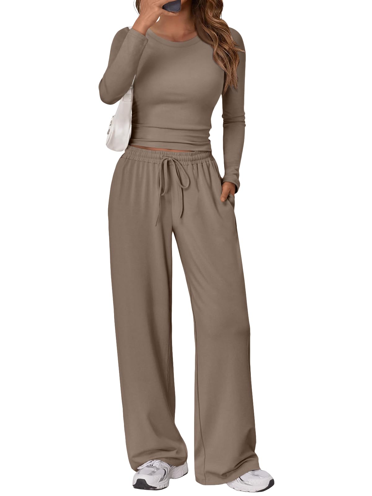 Photo 1 of Trendy Queen Womens 2 Piece Matching Lounge Sweat Sets 2025 Early Fall Fashion Y2K Teen Workout Gym Clothes Wide Leg Pants Crop Top Airport Travel Outfits Casual Sweatsuit Winter Essential Clothing
