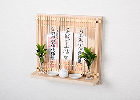 Amazon リビング用 神棚 壁掛けタイプ ヒノキ組子 木曽桧使用 神具セット付 神具セット オンライン通販