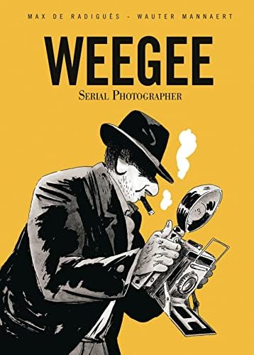 Naked City: Weegee, Arthur 'Weegee' Fellig: 9780306812040: Amazon