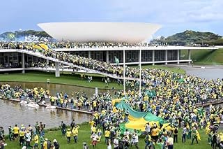 Livro Invasores Domésticos em Brasília: Os Segredos por Trás do 8 de Janeiro e o Futuro da Democracia