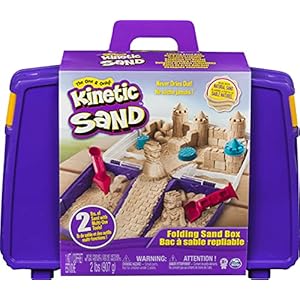 Kinetic Sand FOLDING SANDBOX & Pave and Play Construction Set with Vehicle and 227 g Black Kinetic Sand, for Kids Aged 3…