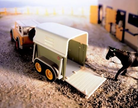 schleich horse trailer and jeep