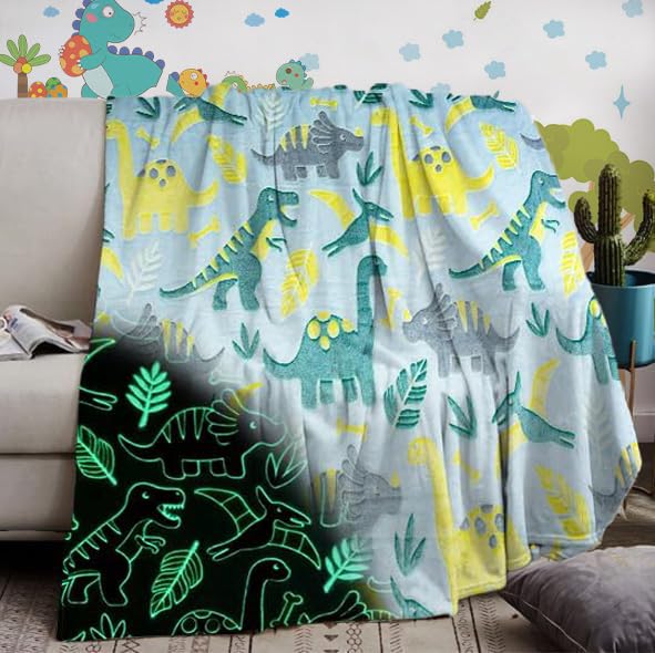 IUNTWEIE Dinosaur Blanket 150 x 200 cm Glow In The Dark Dinosaur Pattern, Flannel Blanket Sofa Blanket Gift for Children (Blue)