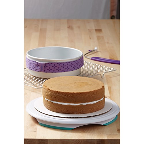 Wilton 9" Round Cake Pan (Set of 2) - Image 10