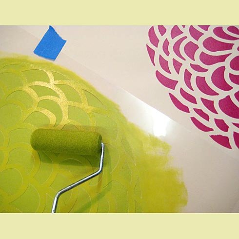 Flower Stencil Zinnia Grande size XSM - Reusable wall stencils better than wall decals