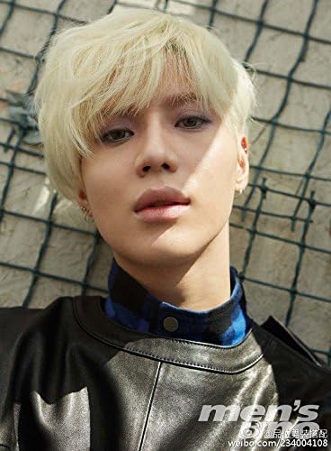 Amazon Co Jp Men S Uno 香港雑誌 Shinee テミン 表紙 16年11月号 ホビー 通販