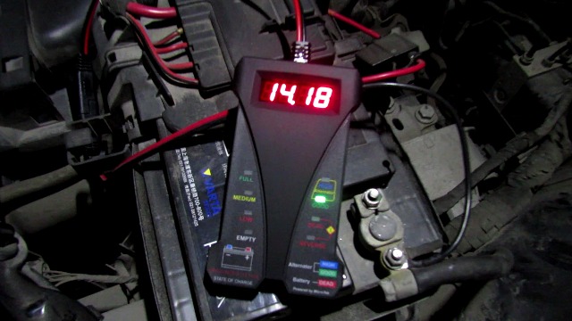 6 MOTOPOWER+MP0514A+Voltmeter+Charging+Indication
