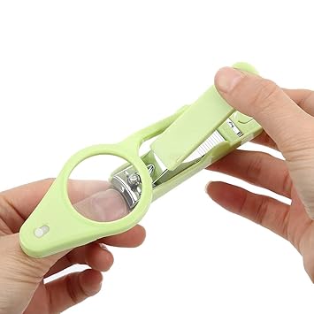 baby nail cutter with magnifying glass