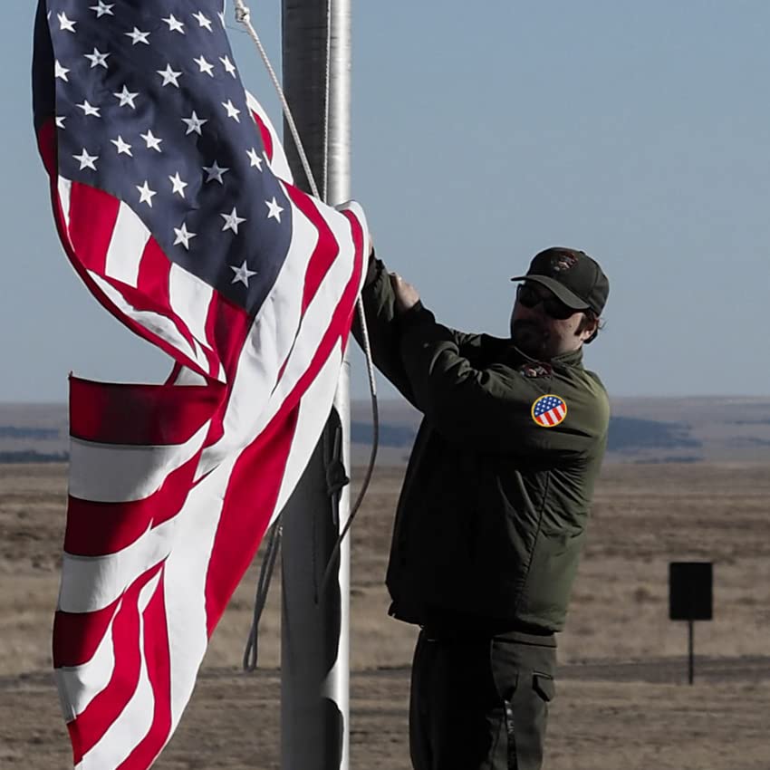 2 Pieces Round Shape Tactical USA Flag Patch American Flag US United States of America Military Uniform Emblem Patches Gold Border Style 4