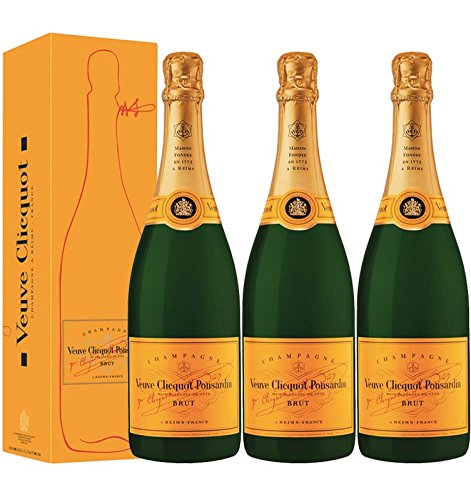 LOT 3 CHAMPAGNES VEUVE CLICQUOT BRUT CARTE JAUNE 75cl AVEC ÉTUIS