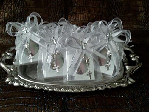 Baptism Favors 12pc / Prayer Books. -Spanish- (12) Organza Favor Bags. (12) Mini Rosaries. Libro En Miniatura De Oraciones Para Bautizo Party Pack by DreemsGate