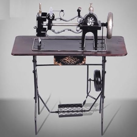 Amazon Co Jp インテリア雑貨 アンティーク 足踏み式 ミシン おもちゃ