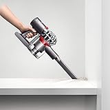 Dyson V7