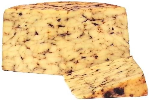 Cranberry Chipotle Cheddar (1 pound)