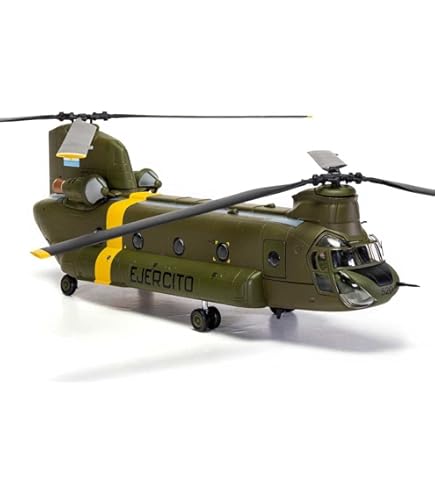 Amazon.com: Corgi Diecast Boeing Chinook HC.4 RAF No.18 100