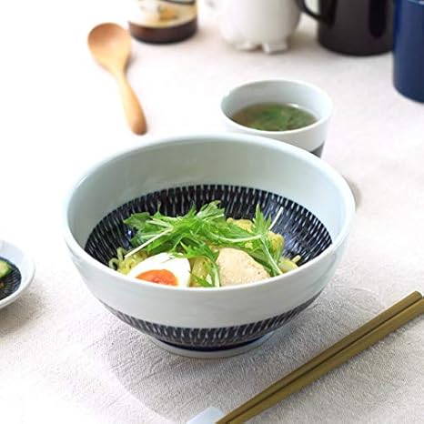 Amazon Co Jp Cerapockke ラーメン鉢 さぬき丼 藍シノギカンナ 食器 和食器 器 皿 陶器 磁器 おしゃれ かわいい 一人暮らし 和食 和皿 うどん鉢 大鉢 どん ボウル ボール 麺鉢 ラーメン どんぶり 丼 国産 美濃焼 ホーム キッチン Amazon Co Jp Cerapockke ラーメン鉢 さぬき丼 藍シノギカンナ 食器 和食器 器 皿 陶器 磁器 おしゃれ かわいい 一人暮らし 和食 和皿 うどん鉢 大鉢 どん ボウル ボール 麺鉢 ラーメン どんぶり 丼 国産 美濃焼 ホーム キッチン